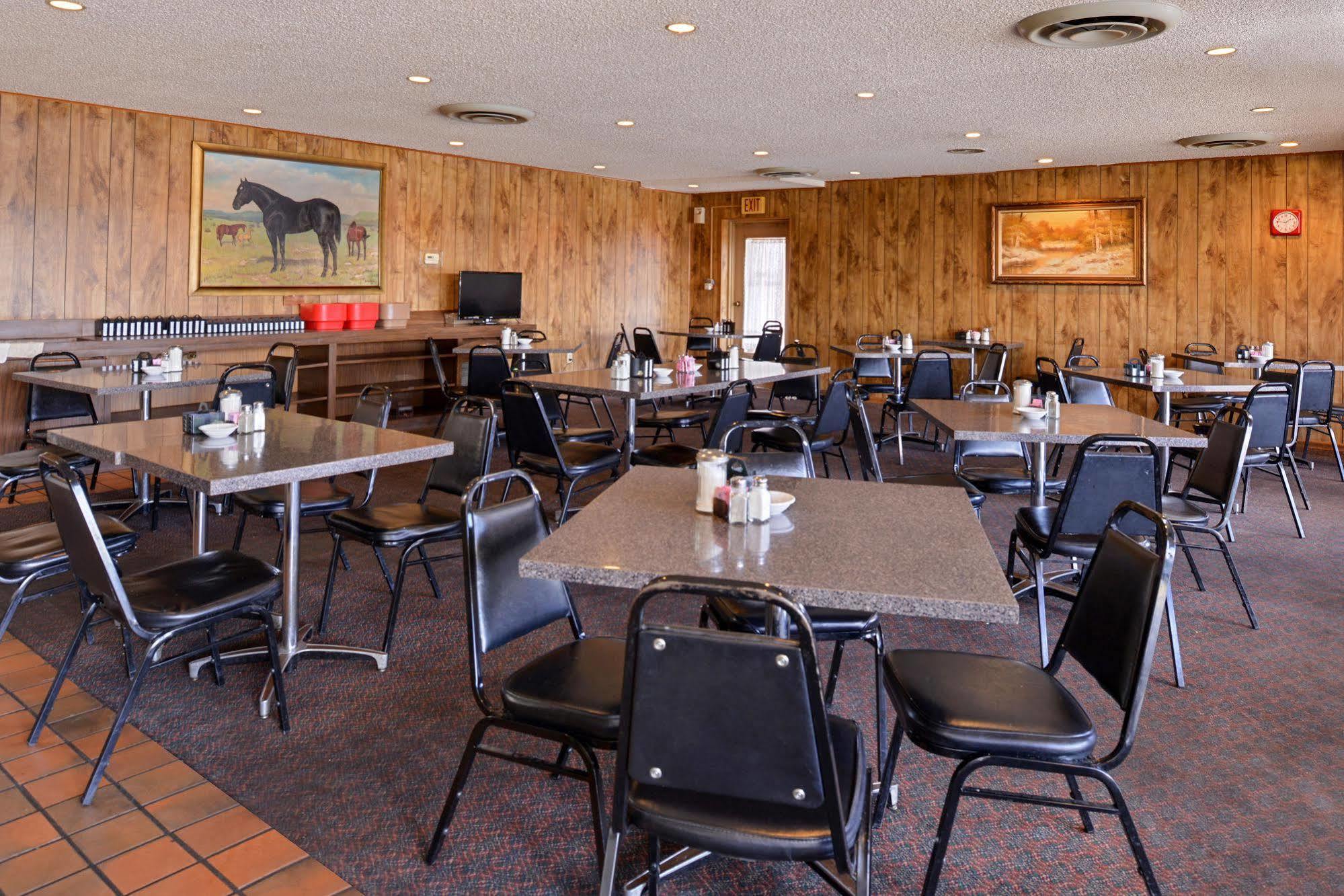 Ranch House Motel Суитуотер Экстерьер фото